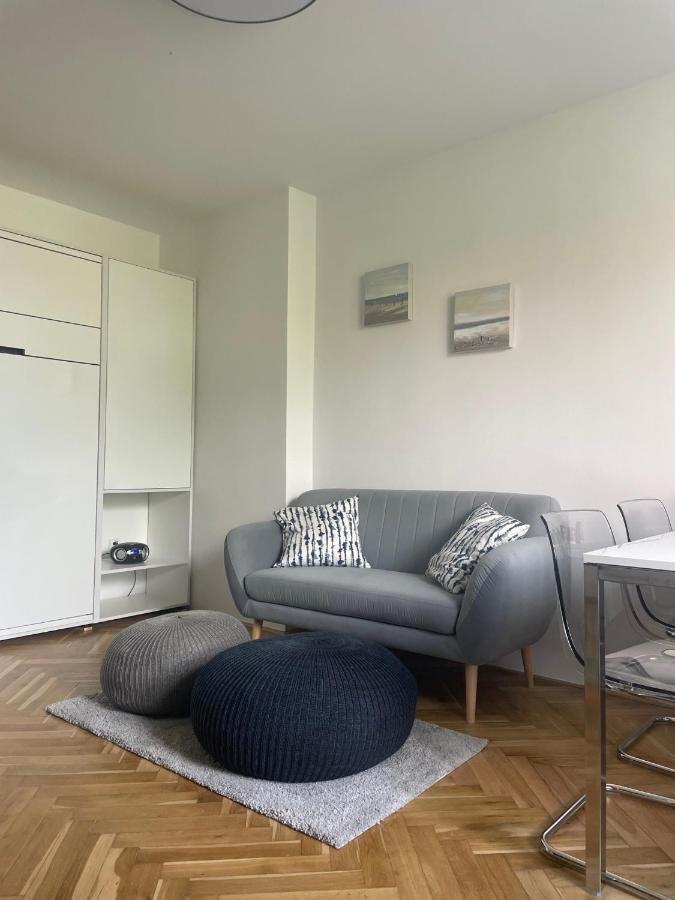 Apartman V Kratke Kamenicky Senov Екстериор снимка
