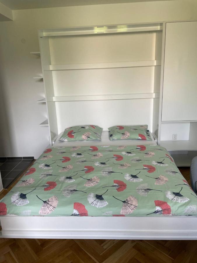 Apartman V Kratke Kamenicky Senov Екстериор снимка