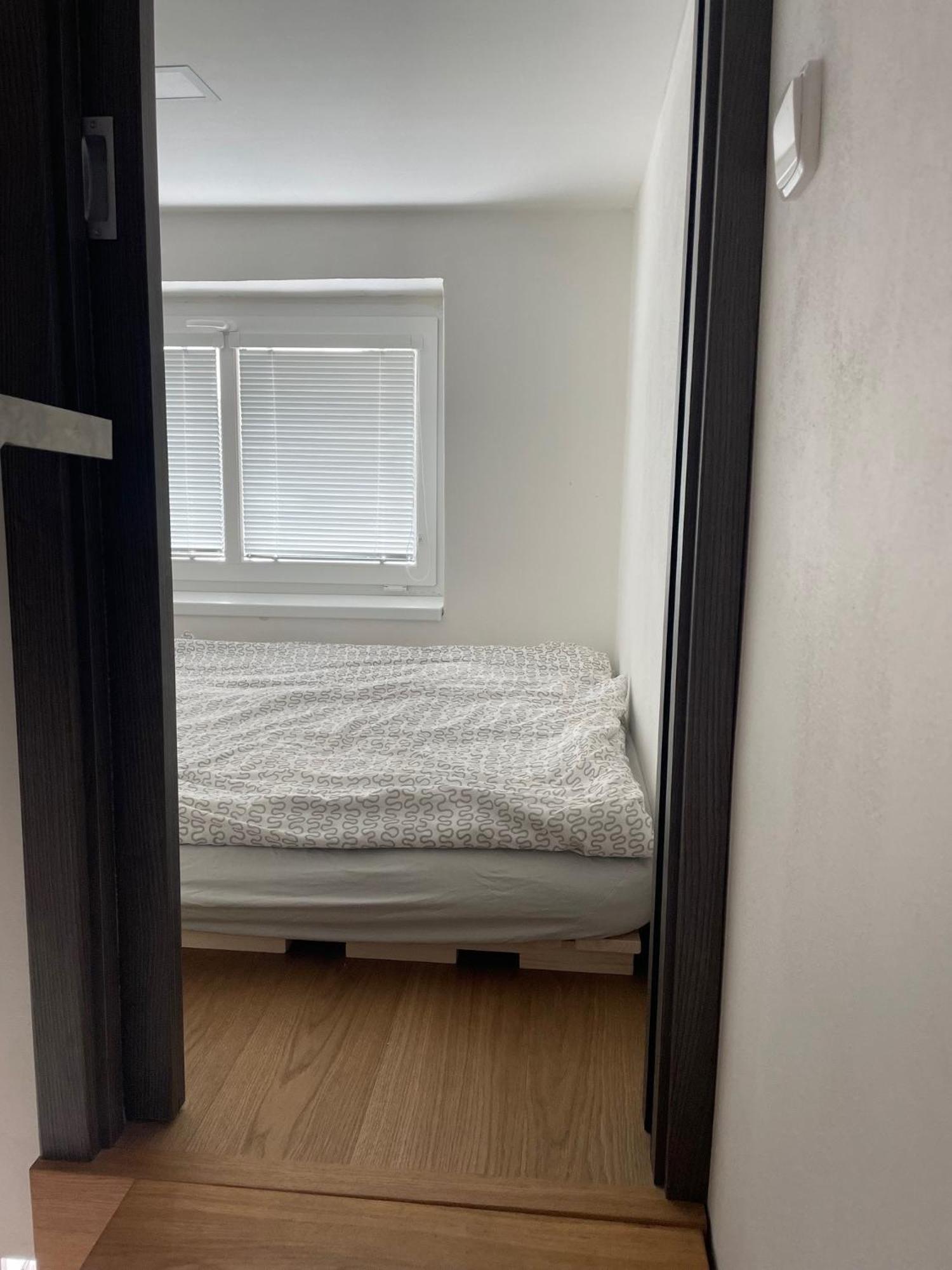 Apartman V Kratke Kamenicky Senov Екстериор снимка